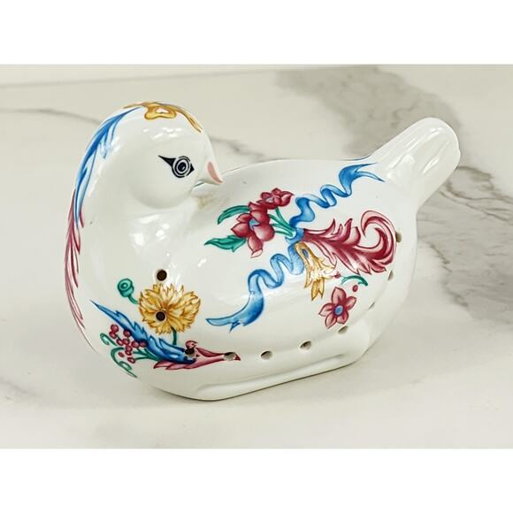 Elizabeth Arden Sachet Pomander Potpourri Holder Bird Shaped 4" Porcelain 90's - Picture 3 of 16